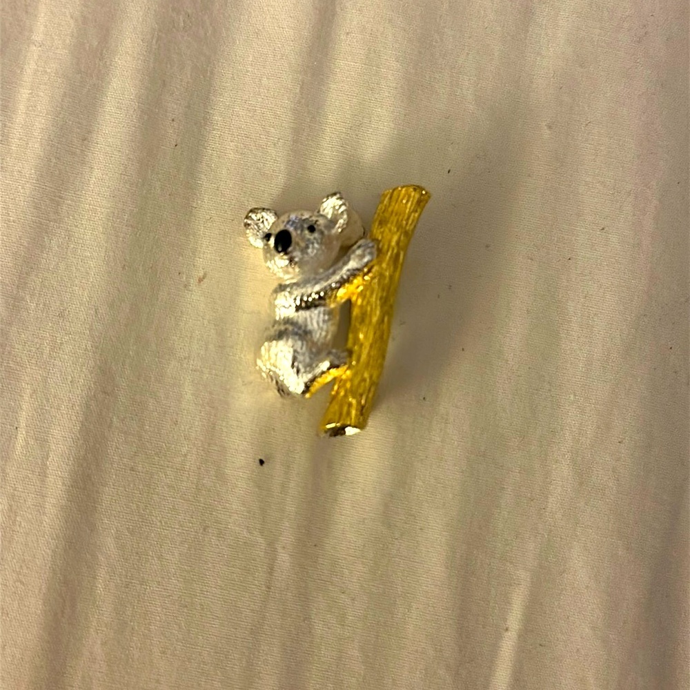 Vintage Napier KOALA Bear gold and silver Tone color